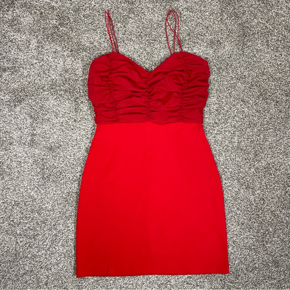 Eggie || Isabella Mini Dress Size M‎